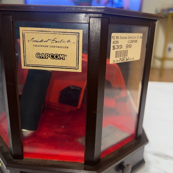 CAPCOM NubyTech - Resident Evil 4 Chainsaw Controller Sony PlayStation 2 - Picture 2 of 13